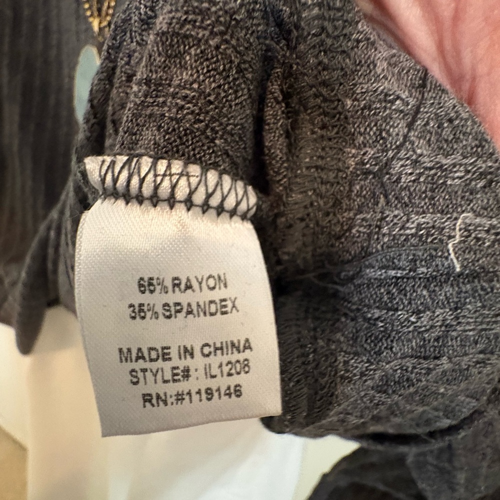 Charcoal Gray off the shoulder Knit Top NWT In Loom - Picture 5 of 8